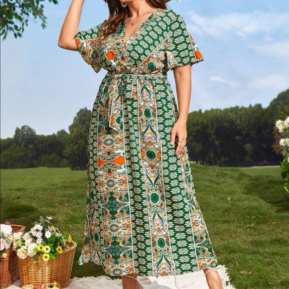 Boho Plus Size Tribal Floral Print Side Slit Belted Maxi Dress Green - Picture 6 of 8